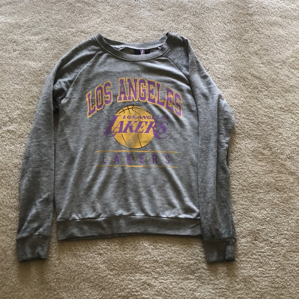 Forever 21 brand of a LA Lakers sweatshirt!